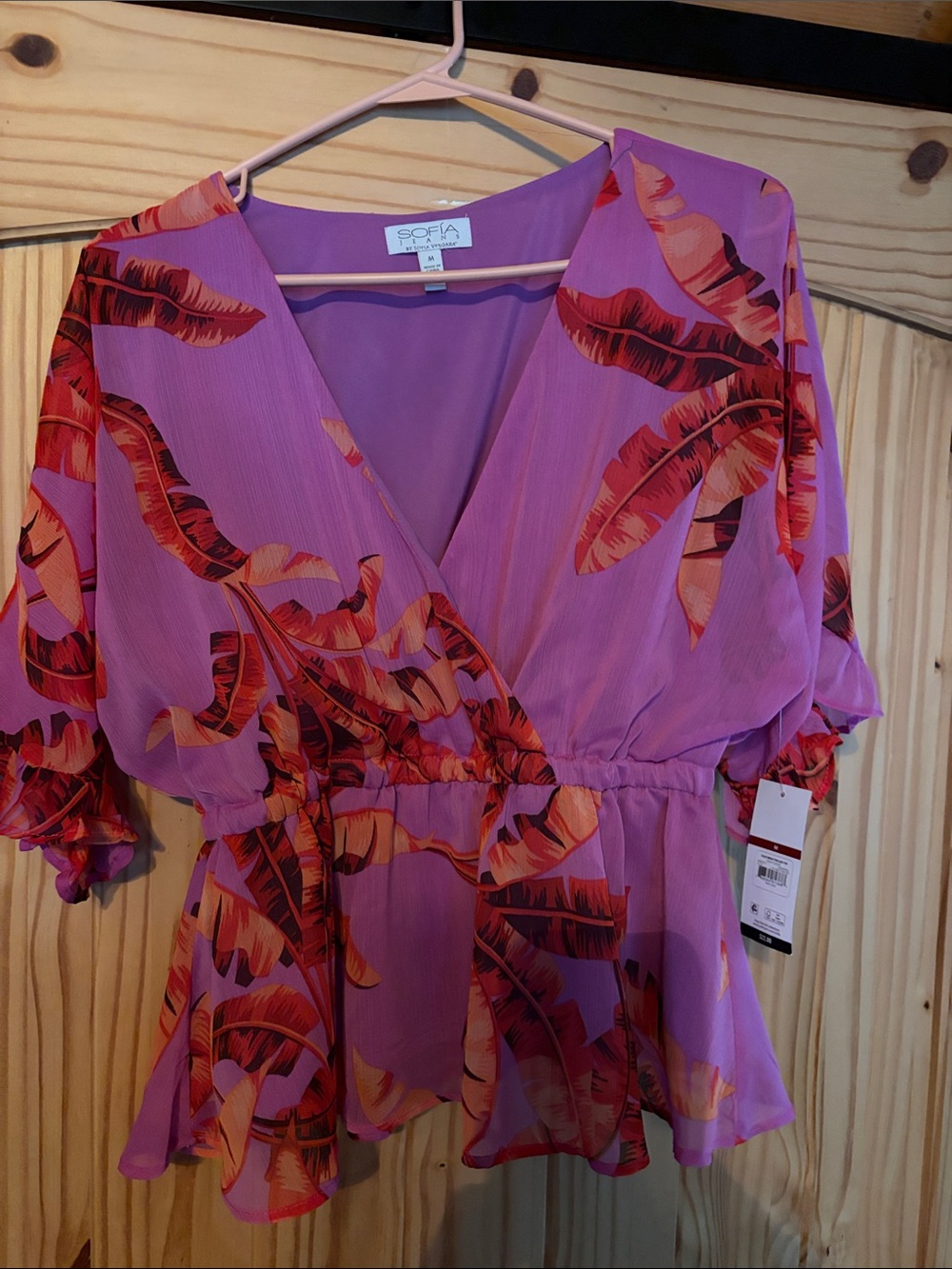 sofia by sofia vergara Purple Floral-Print V-Neck Peplum Top size M